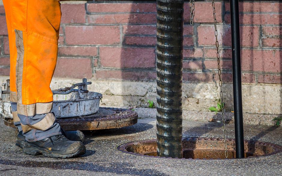 pompe déboucheur canalisation Les Ulis